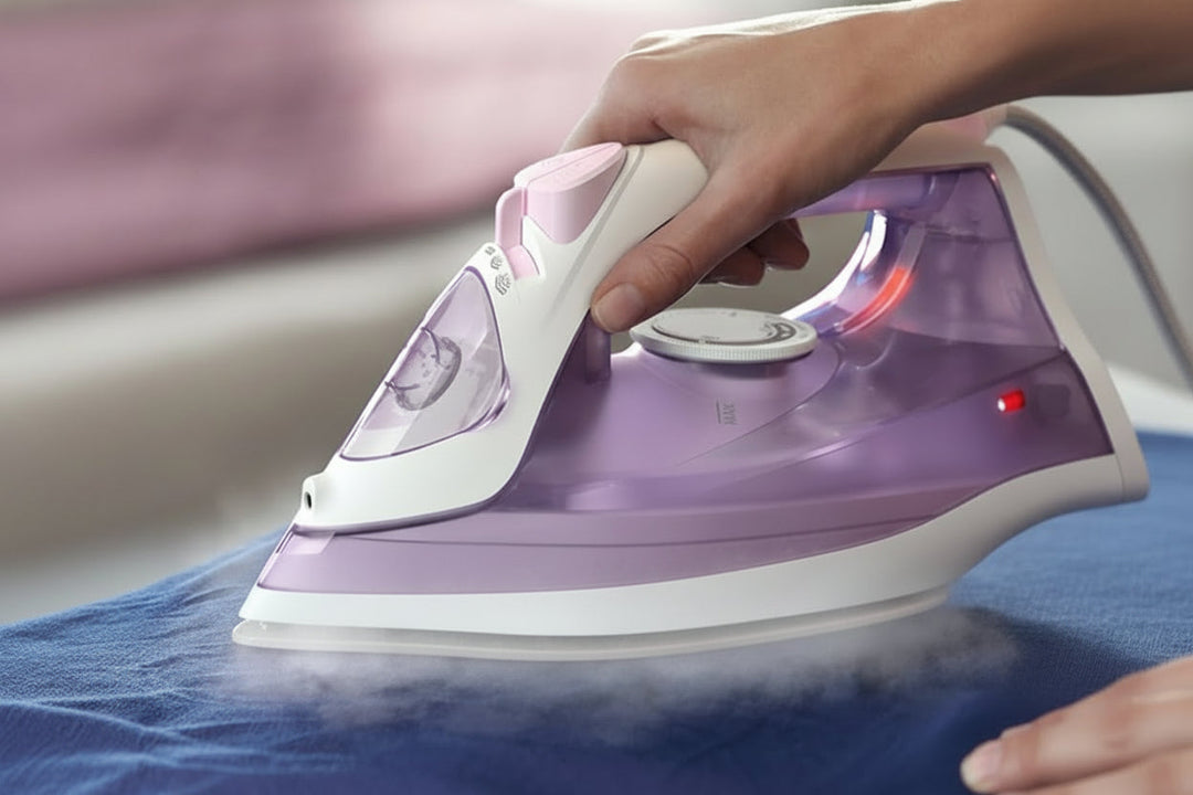 Fer à repasser vapeur 2000 W – effet pressing, semelle céramique